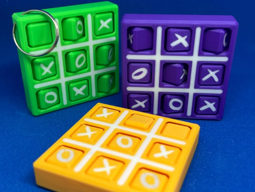 Tic Tac Toe Keychain — 3D printed by Moon Studio 3D